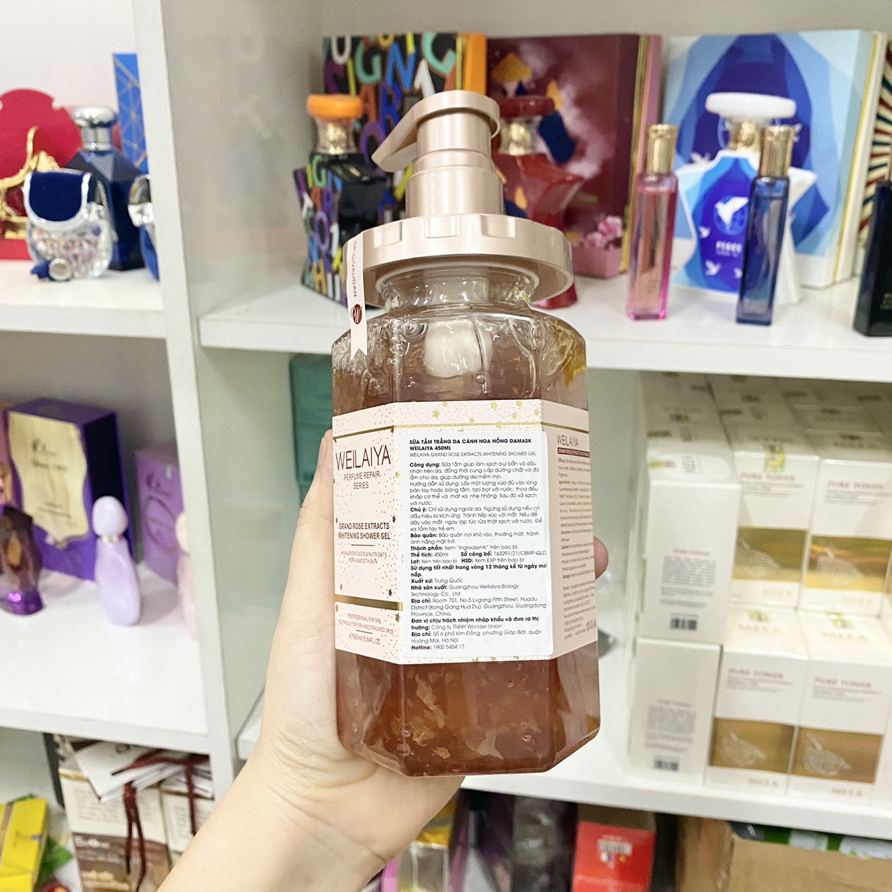 15878-z3125273878224-d9164c1a94de19665a8a6faef9882559-9.jpg Sữa Tắm Trắng Da Cánh Hoa Hồng Weilaiya Damask 450ml Chính Hãng - 6971025880783