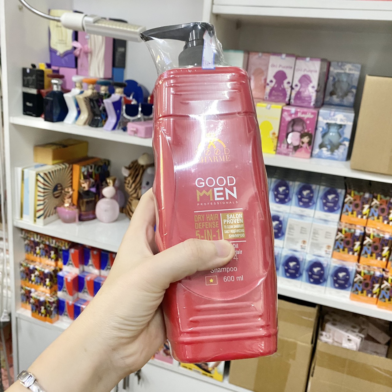 16275-z3283614297937-68e76364a27172d0aee2aad891bcee16-2.jpg Sữa Tắm Gội Toàn Thân Good Men Đỏ Good Charme - 8936194692092