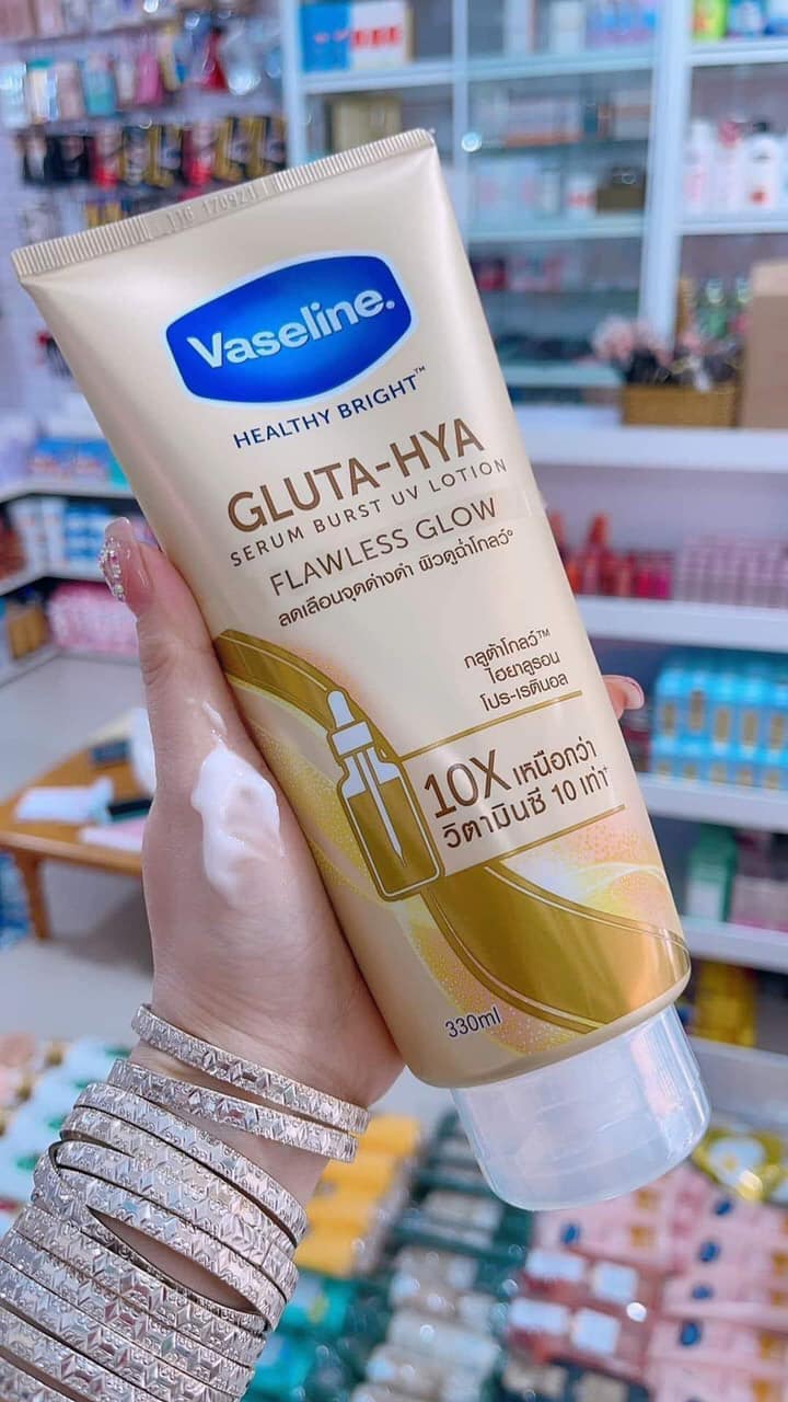 16276-275899515-3275410362690534-9183705052637455547-n-2.jpg Sữa Dưỡng Thể Vaseline 10X Vàng Healthy Bright Gluta Hya Serum Flawless Glow 330ml (Hàng nhập khẩu có tem phụ) - 8851932427739
