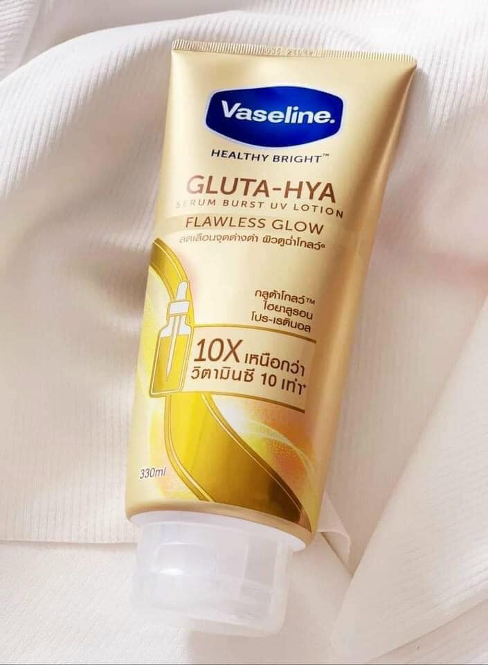 16276-276046869-829887907958123-1670296467683439454-n-2.jpg Sữa Dưỡng Thể Vaseline 10X Vàng Healthy Bright Gluta Hya Serum Flawless Glow 330ml (Hàng nhập khẩu có tem phụ) - 8851932427739