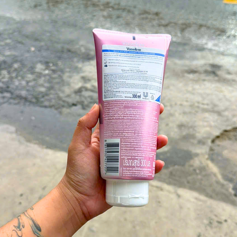16317_10_20260611180531-1.png Sữa Dưỡng Thể Vaseline 70X Màu Hồng 300ml (Hàng nhập khẩu có tem phụ) - Phiên Bản Mới - 8851932427722