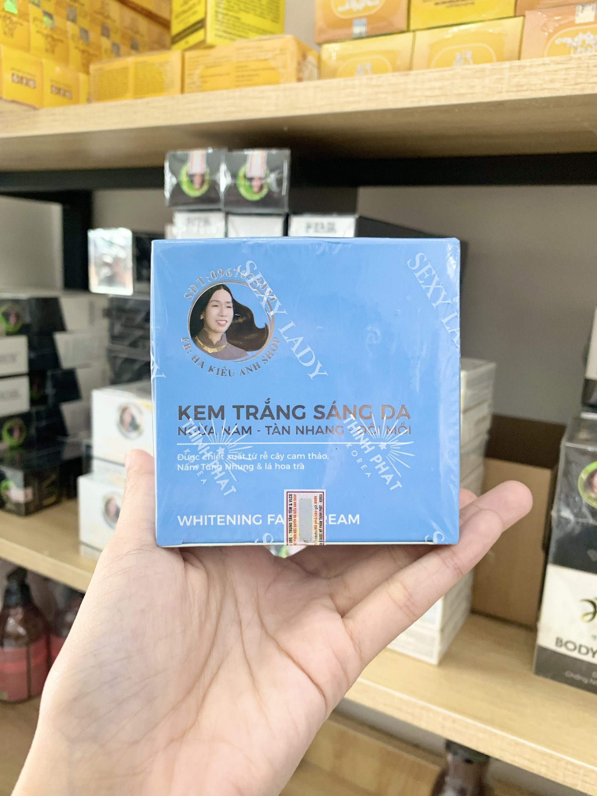 Phân phối kem Face Sexy Lady Hà Kiều Anh Shop 50g Giảm Thâm Nám - Hộp Màu Xanh 4 Phân phối kem Face Sexy Lady Hà Kiều Anh Shop 50g Giảm Thâm Nám - Hộp Màu Xanh