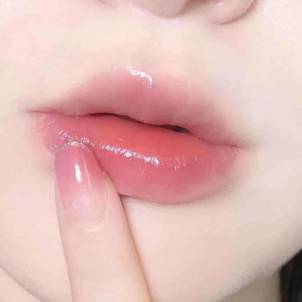 18060-z3863780936868-f54bb714ca4d4a1bbd543f2b0a8e8a84-3.jpg Mặt Nạ Ngủ Môi Laneige Mini 3g Hương Quả Mọng Phiên Bản Hàn - NAMOI02