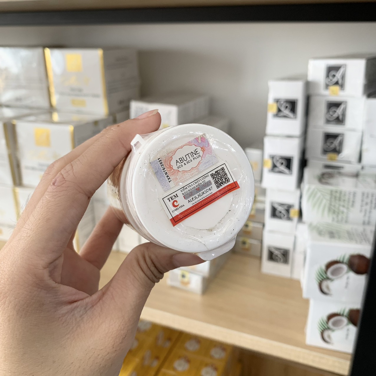 Đánh giá kích Trắng Abutine 3C3 100g Màu Vàng 4 Đánh giá kích Trắng Abutine 3C3 100g Màu Vàng