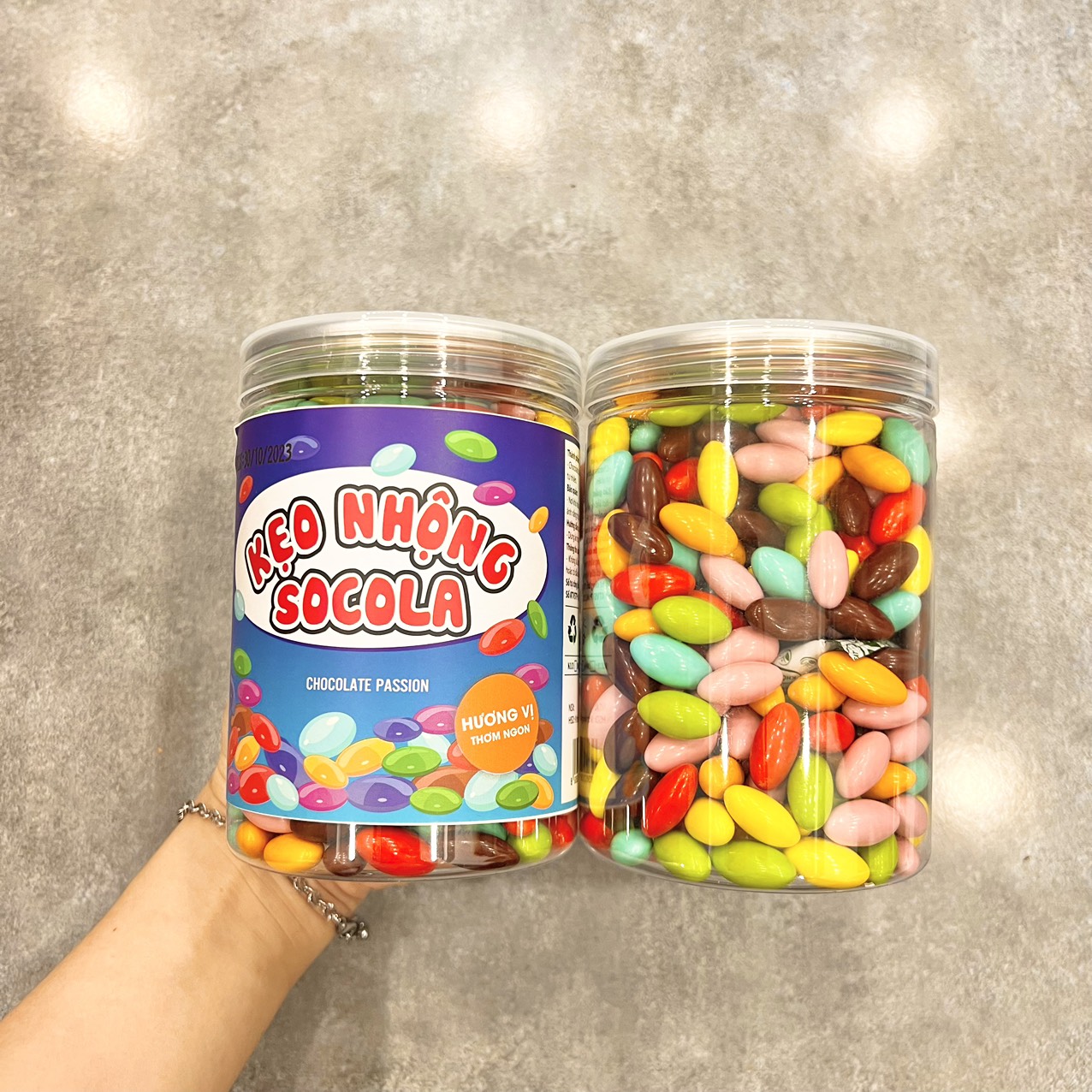 Đánh giá kẹo Nhộng Socola Hương Vị Thơm Ngon 500g Hộp 3 Đánh giá kẹo Nhộng Socola Hương Vị Thơm Ngon 500g Hộp