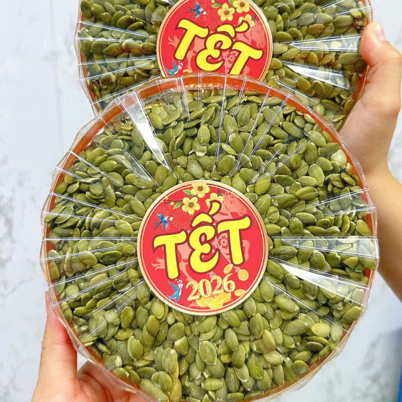 Phân phối hộp Quà Tết Hạt Bí Xanh Sấy Mộc Thơm Ngon 500g - Hộp Sun Khía 8 Phân phối hộp Quà Tết Hạt Bí Xanh Sấy Mộc Thơm Ngon 500g - Hộp Sun Khía