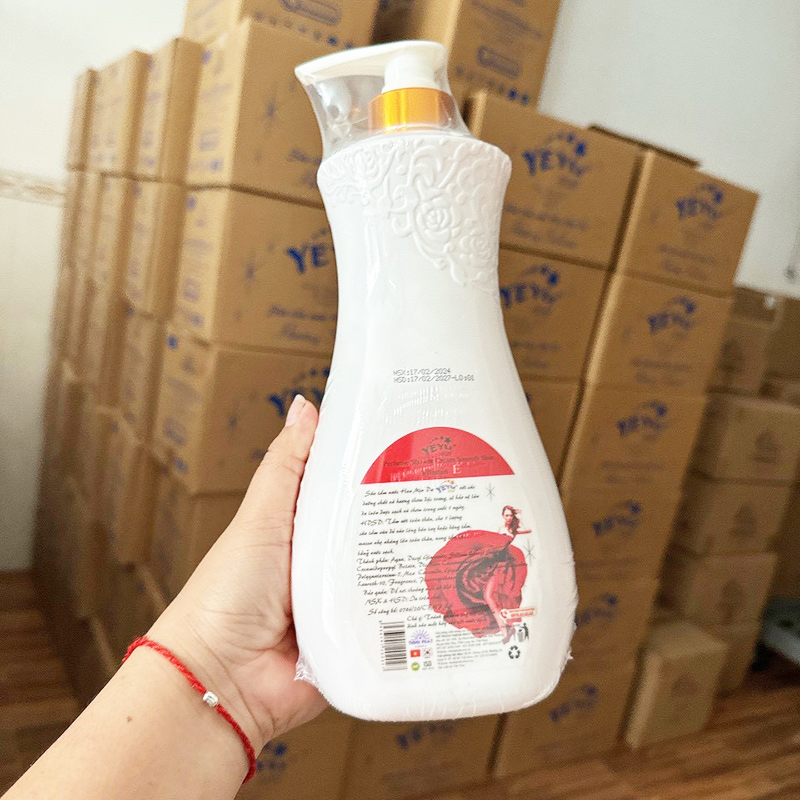 Sữa Tắm Nước Hoa Yeyu Star Hương Salome 1000ml 4 Sữa Tắm Nước Hoa Yeyu Star Hương Salome 1000ml