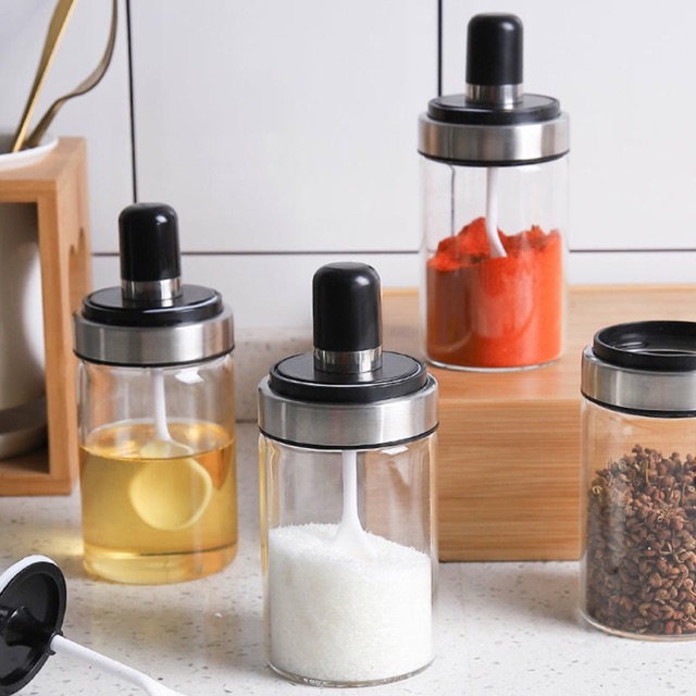 24622_af5f97a7af1de3c37bc53e3f330dea7f_20240629123631-2.jpg Combo 5 Hũ Đựng Gia Vị Bằng Thuỷ Tinh - Lọ Đựng Gia Vị Thuỷ Tinh Có Nắp Đậy Kèm Thìa Nhà Bếp 13x5cm - CBLOGIAVI01