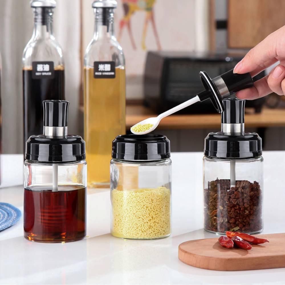 24622_d568df096b3d2bff9730731e13682570_20240629123631-2.jpg Combo 5 Hũ Đựng Gia Vị Bằng Thuỷ Tinh - Lọ Đựng Gia Vị Thuỷ Tinh Có Nắp Đậy Kèm Thìa Nhà Bếp 13x5cm - CBLOGIAVI01