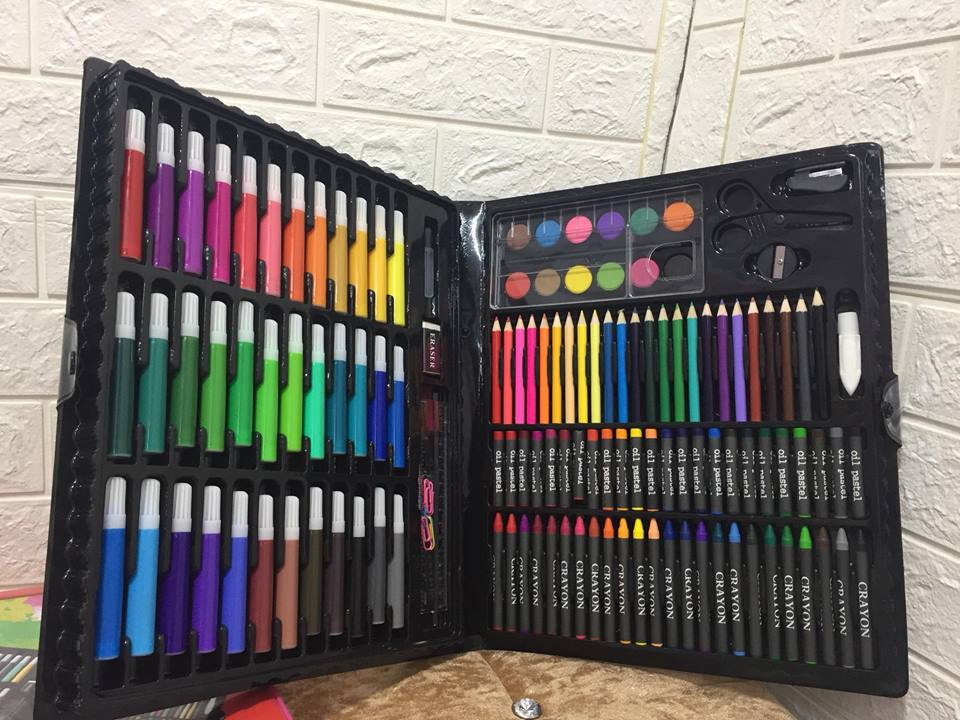 24816_61-2_20240813100428-3.jpg Hộp Bút Màu 150 Chi Tiết - Hộp Màu Cho Bé - Thiết Kế Đẹp Mắt Chất Liệu An Toàn 28.5x36.5x3.8cm - HBM01