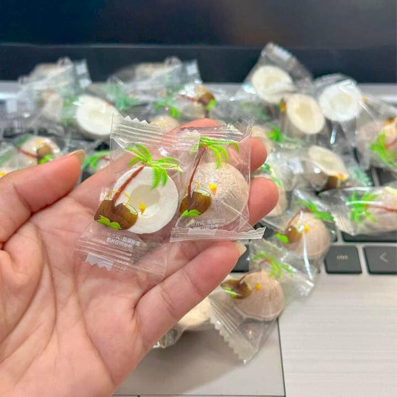 24893_vn-11134207-7r98o-lun59l9olw6d2b_20240826175719-6.png Kẹo Dừa Sấy Giòn 250g Hộp - KDSG01
