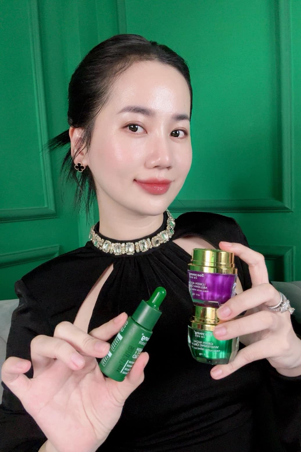 24930_455701871-3178619318942364-4326332332234495630-n_20240823121802-1.jpg Combo Kem Face Ngày Đêm Lục Tảo Soo Young Mini - CBFACESYMINI01