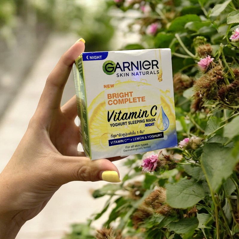 25382_featured_z5904506079671-46b2297d763feba7ca2234816dda90ca-photoroom_20241007114047 Mặt Nạ Ngủ Garnier Ban Đêm Bright Complete Vitamin C Yoghurt Sleeping Mask 50ml
