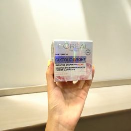 Kem Dưỡng Trắng Da Loreal Paris Ban Ngày Glycolic-Bright Glowing Cream Day SPF 17 50ml