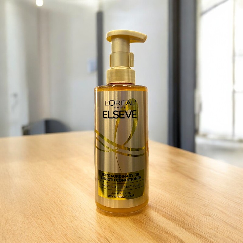 25465_dau-xa-loreal-phu-photoroom-1_20241017102857-4.jpg Dầu Xả LorealParis Elseve Extraordinary Oil Smooth Dành Cho Tóc Khô Xoăn 440ml Loreal - 6923700909005