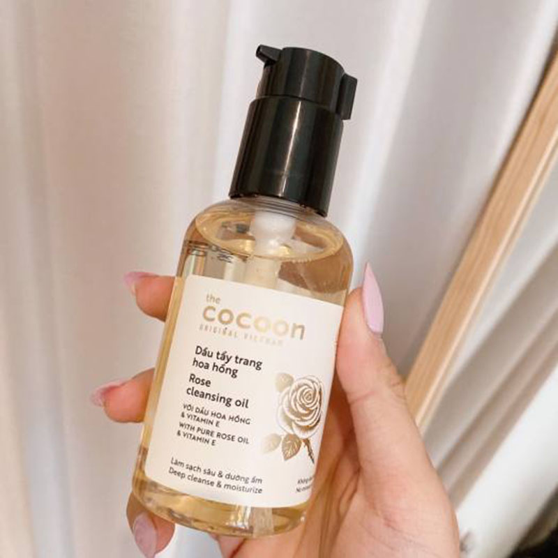 25539_c34b7702d30e4ff9dfccdd970534579e-525x525q80_20241028154947-1.jpg Dầu Tẩy Trang Hoa Hồng Cocoon 140ml - 8936217700377