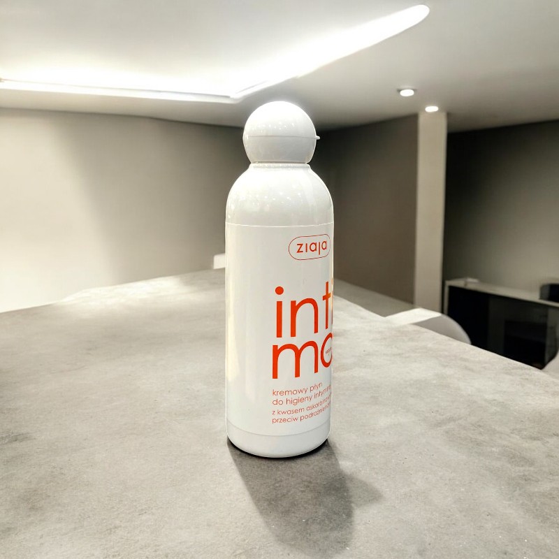 25599_ziaja-phu-photoroom-2_20241104120958-1.jpg Dung Dịch Vệ Sinh Phụ Nữ Ziaja Intimate With Ascorbic Acid 200ml - 5901887018650