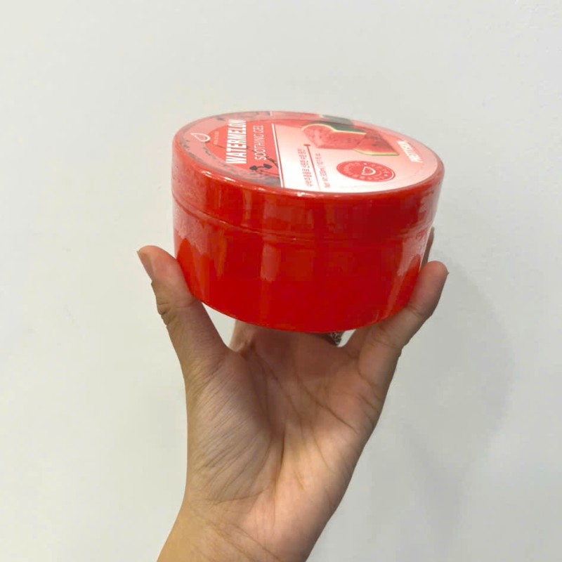 25603_z5997526363081-4b7ef4a08f55b5a7c77285b251d1438a-photoroom_20241104142946-1.jpg Gel Dưỡng Da Đa Năng Prettyskin Dưa Hấu Watermelon Soothing Gel 300ml - 8809733211835