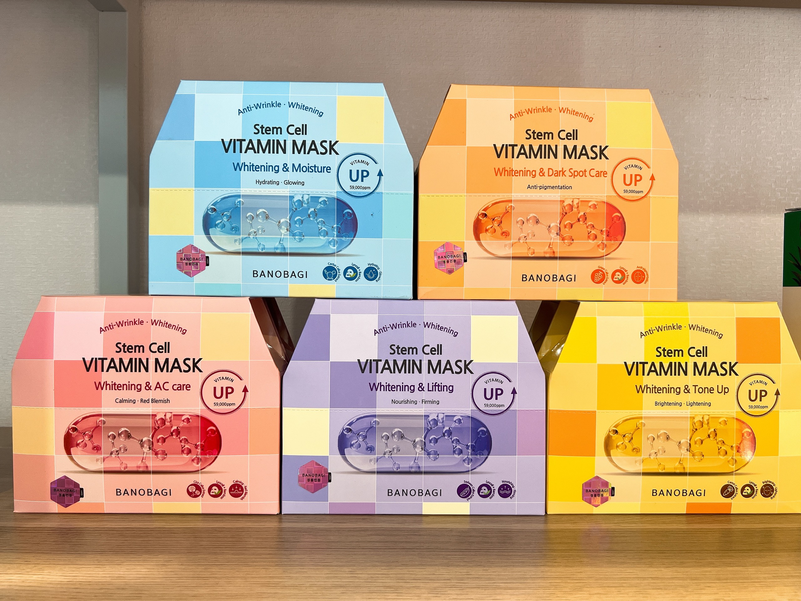 Mặt Nạ Banobagi Màu Xanh Biển Vitamin Mask Whitening & Moisture Hộp 10 Miếng 6 Mặt Nạ Banobagi Màu Xanh Biển Vitamin Mask Whitening & Moisture Hộp 10 Miếng