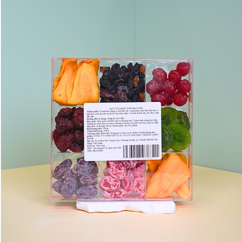 25760_5_20251112153733-2.png Set Hộp Mix Mứt 9 Vị (Đào Hồng, Đào Vàng, Đào Bổ, Kiwi, Mận Cơm, Xí Muội Voi, Nho Vàng, Nho Chile, Vỏ Bưởi Chanh Dây) Ngôi Sao Lớn 700G Hộp Tết 2026 - MCVHNSL700