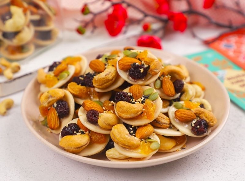 25761_banh-dong-tien-mix-hat-2-1_20241114143450-5.jpg Hộp Bánh Đồng Tiền Việt Quất Bác Giác 170G Hộp Quà Tết 2026 - BDTVQHBG170