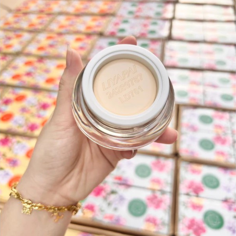 25787_kem-face-liyapai-phu-photoroom-2_20241119110534-1.png Kem Face Liyapai Day Cream Dưỡng Da Ban Ngày Dành Cho Da Nám Tàn Nhang 20g - 4719855220537