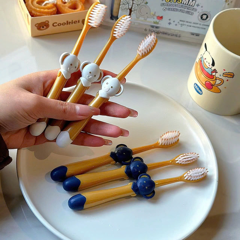 25926_z6219133157984-ec085d8e49839874b53fc4d2dee8d8da_20250114103424-2.jpg Set 6 Bàn Chải Đánh Răng Cho Bé - BCDRCB