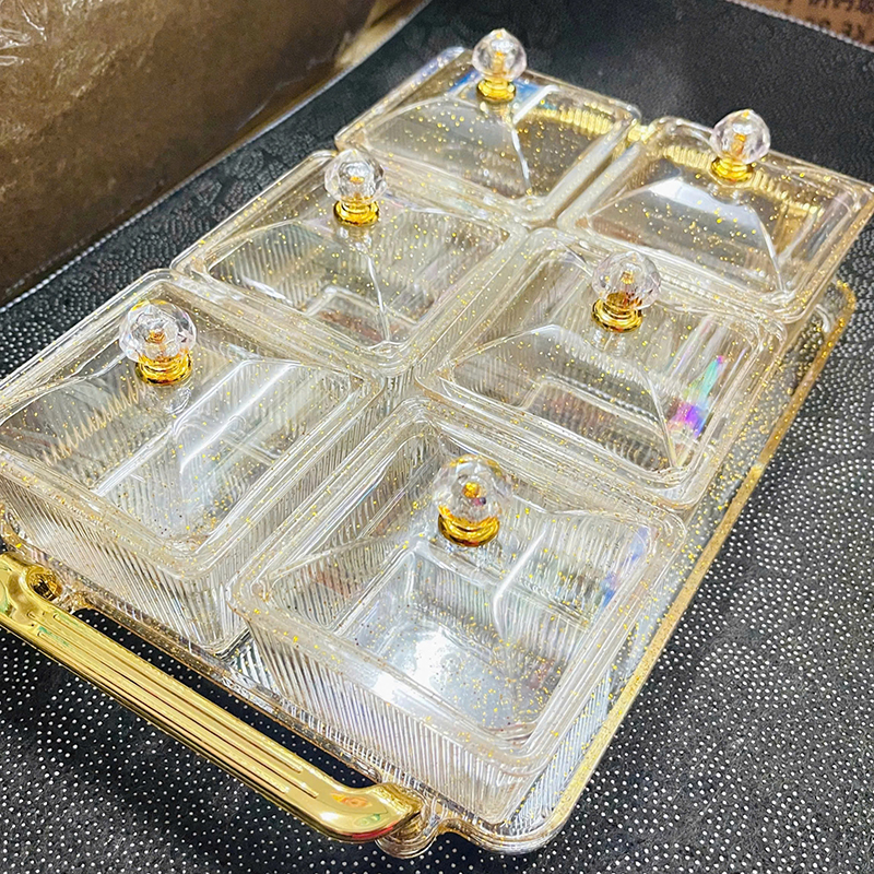 25943_z6219393182592-c473b6e5ba7abd2521cf0c2b37de1163_20250115102153-2.jpg Bộ 6 Hộp Mứt - Khay Đựng Mứt Tết - Hũ Đựng Bánh Kẹo Hoa Quả Bằng Nhựa Kim Tuyến - KMBKKT6