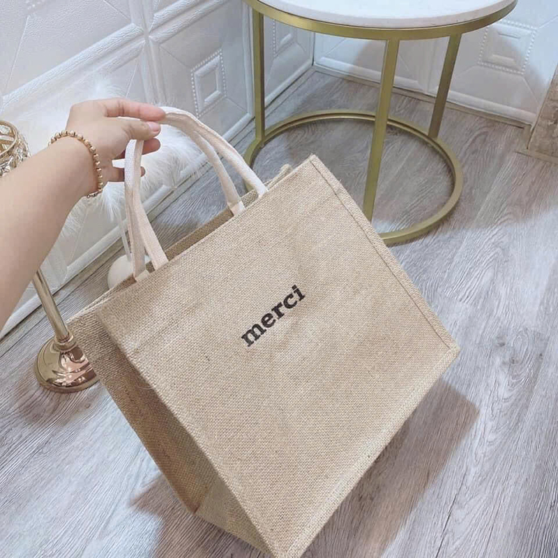 Túi Cói Merci - Túi Xách In Chữ Đơn Giản 36x31x19cm 11 Túi Cói Merci - Túi Xách In Chữ Đơn Giản 36x31x19cm