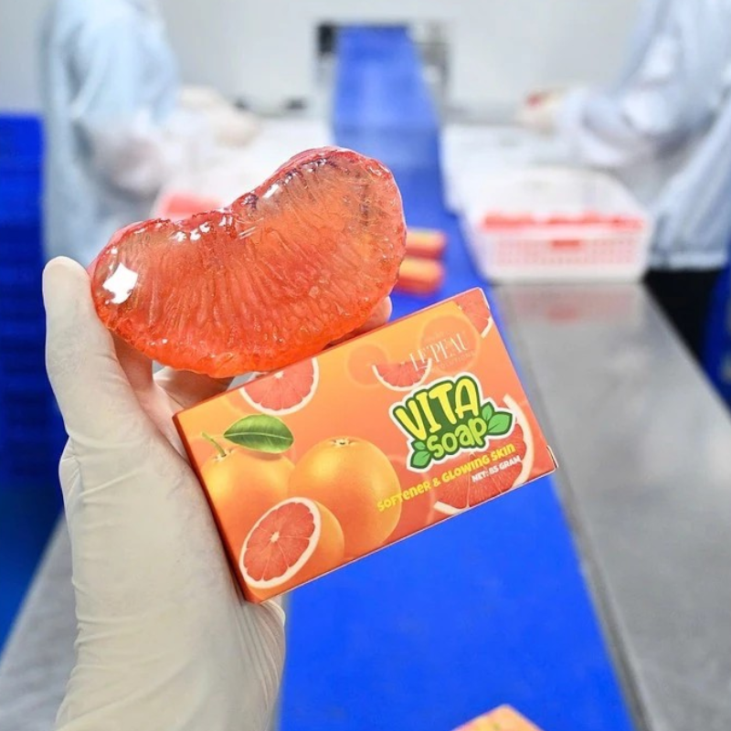 26106_phu-photoroom-1_20250210114713-2.png Xà Bông Tắm Trắng Body Khóm Bubble Soap 65g & Bưởi Vita Soap 85g Le Peau - Combo 2 (1 Khóm + Tặng 1 Bưởi) - XBTTB