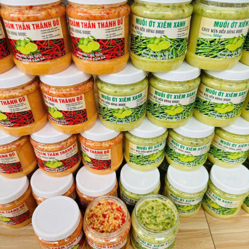 26425_5_20250610114956-4.png Set 2 Hộp Muối Chấm Thơm Ngon 500g - Muối Chấm Thần Thánh Đỏ & Muối Ớt Xiêm Xanh - S2HMC500G