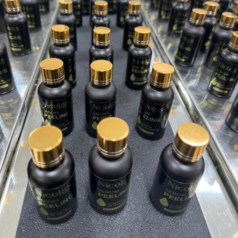26708_16_20250906093000-1.png Combo Tái Sinh Nicolas - Serum Peeling 30ml & Kem Face Men Tảo Xanh Collagen 5g - 8938549741158