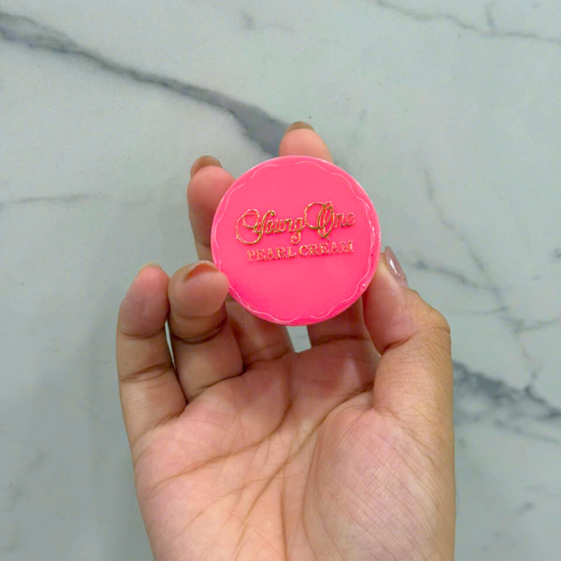 26790_7_20250923091730-1.png Combo 2 Hộp Kem Face Dưỡng Trắng Da Ngọc Trai Cô Gái Tóc Xù Young One 4.5g/Hộp - 8936055391027LE