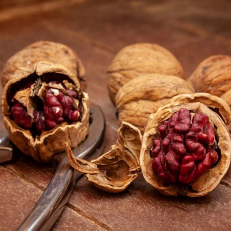 26971_171_20251106102923.png Quả Óc Chó Ruột Đỏ Tách Vỏ 230g - Hộp Tròn Nhỏ Hộp Quà Tết 2026 - QOCTVHTN230G