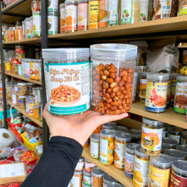 Đậu Phộng Rang Tỏi Ớt Thơm Ngon 300g - Hộp Pet - DPRTOHP300G