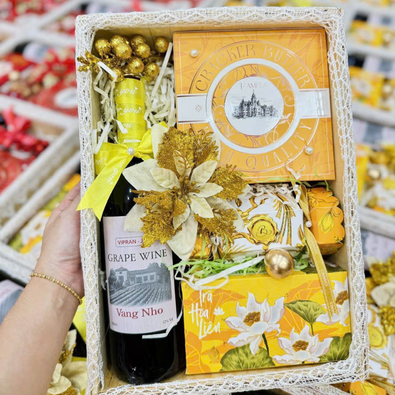 27477_117_20251128111418.png Hộp Quà Tết Chữ Nhật Rượu Vang Nho - Quà Tặng Tết - Quà Trang Trí Tết - QTTT23