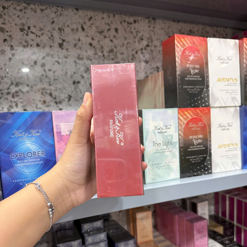 27780_3_20251226144255.png Nước Hoa Nữ Kat Kev Very Sexy Red 30ml - Hương Thơm Sang Trọng Cuốn Hút - 8936213271208