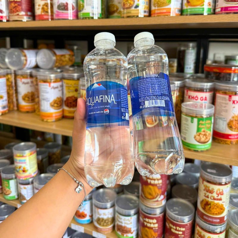 Sỉ set 6 Chai Nước Suối Aquafina (500ml/Chai ) 5 Sỉ set 6 Chai Nước Suối Aquafina (500ml/Chai )