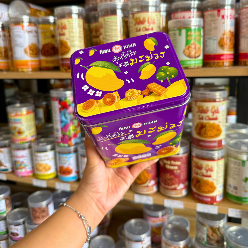 Sỉ bánh Quy Nhân Xoài Hộp Thiết Kilin Thái Lan 400g - Bánh Quy Nhân Xoài Hộp Thiết Tím 6 Sỉ bánh Quy Nhân Xoài Hộp Thiết Kilin Thái Lan 400g - Bánh Quy Nhân Xoài Hộp Thiết Tím