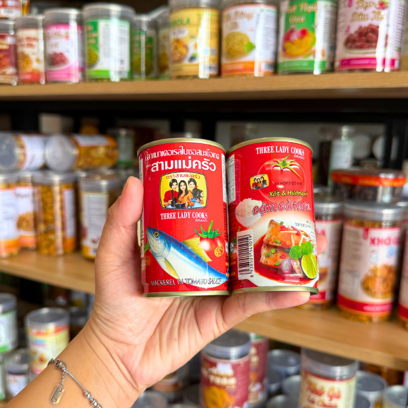 1 Hộp Cá Mòi Xốt Cà Chua Khui Muỗng Lon Cao - Cá Mồi 3 Cô Gái (155g/Lon) 7 1 Hộp Cá Mòi Xốt Cà Chua Khui Muỗng Lon Cao - Cá Mồi 3 Cô Gái (155g/Lon)