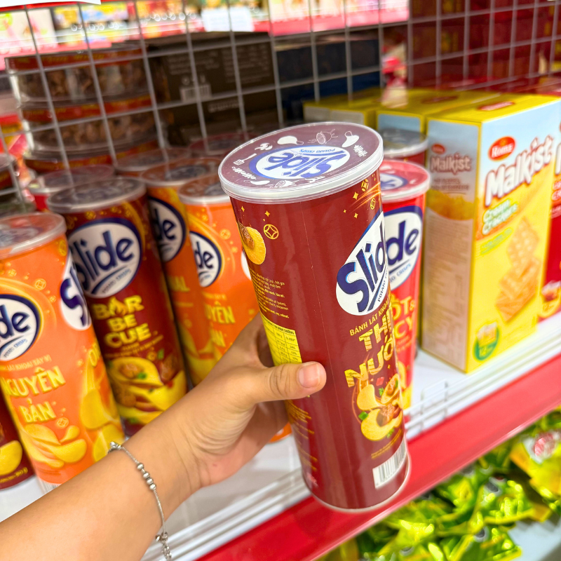 Bánh Snack Khoai Tây Lát Slide Vị Thịt Nướng - Bánh Slide Khoai Tây Màu Nâu 145Gr (Hộp To) 6 Bánh Snack Khoai Tây Lát Slide Vị Thịt Nướng - Bánh Slide Khoai Tây Màu Nâu 145Gr (Hộp To)