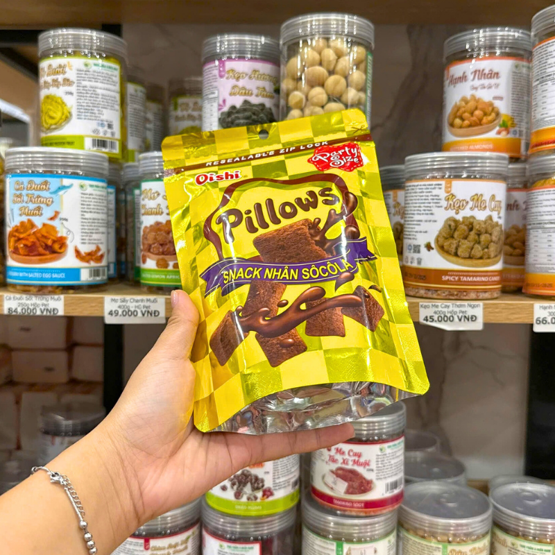 Đánh giá bánh Quy Nhân Kem Socola OISHI PILLOWS Vị Socola 80g 6 Đánh giá bánh Quy Nhân Kem Socola OISHI PILLOWS Vị Socola 80g