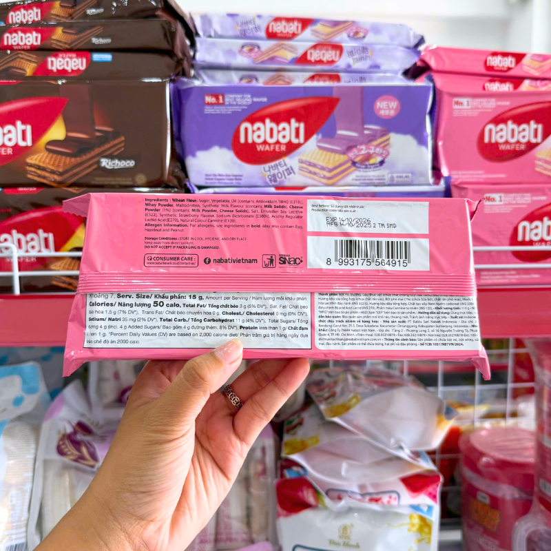 Bánh Kem Xốp NABATI Vị Dâu Dạng Thanh Dài 110g Gói Màu Hồng 5 Bánh Kem Xốp NABATI Vị Dâu Dạng Thanh Dài 110g Gói Màu Hồng