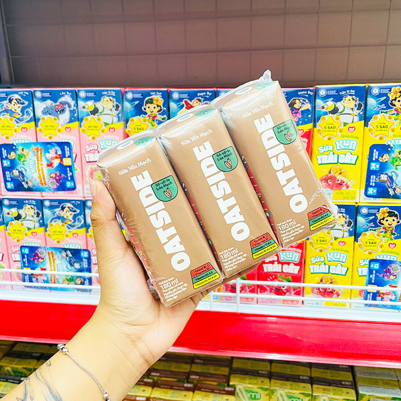 Phân phối sữa Yến Mạch Vị Socola Lúa Mạch Oatside Lốc 3 Hộp (180ml/Hộp) 5 Phân phối sữa Yến Mạch Vị Socola Lúa Mạch Oatside Lốc 3 Hộp (180ml/Hộp)