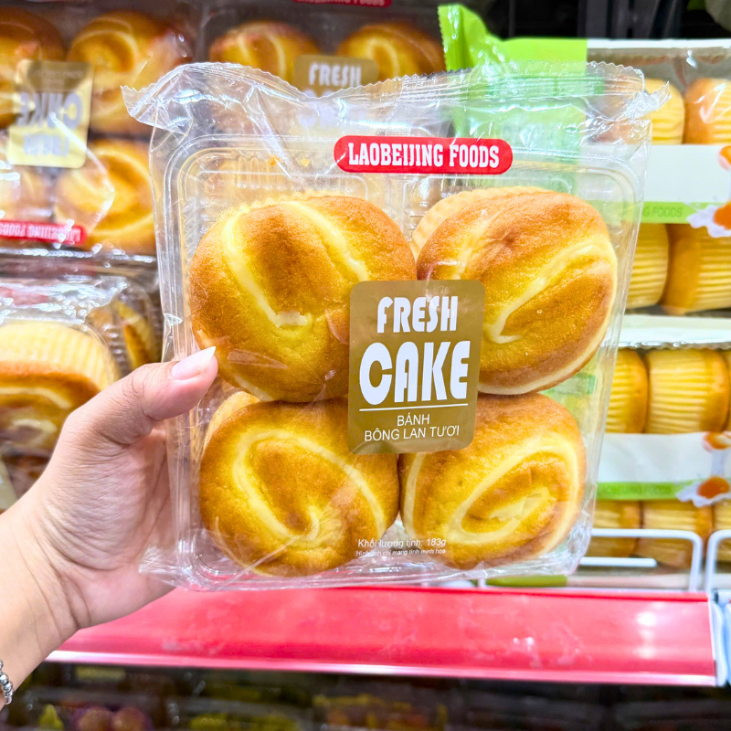 Bánh Bông Lan Tươi Laobeijing Foods Vị Bơ Sữa Khay 4 Cái 183g 5 Bánh Bông Lan Tươi Laobeijing Foods Vị Bơ Sữa Khay 4 Cái 183g