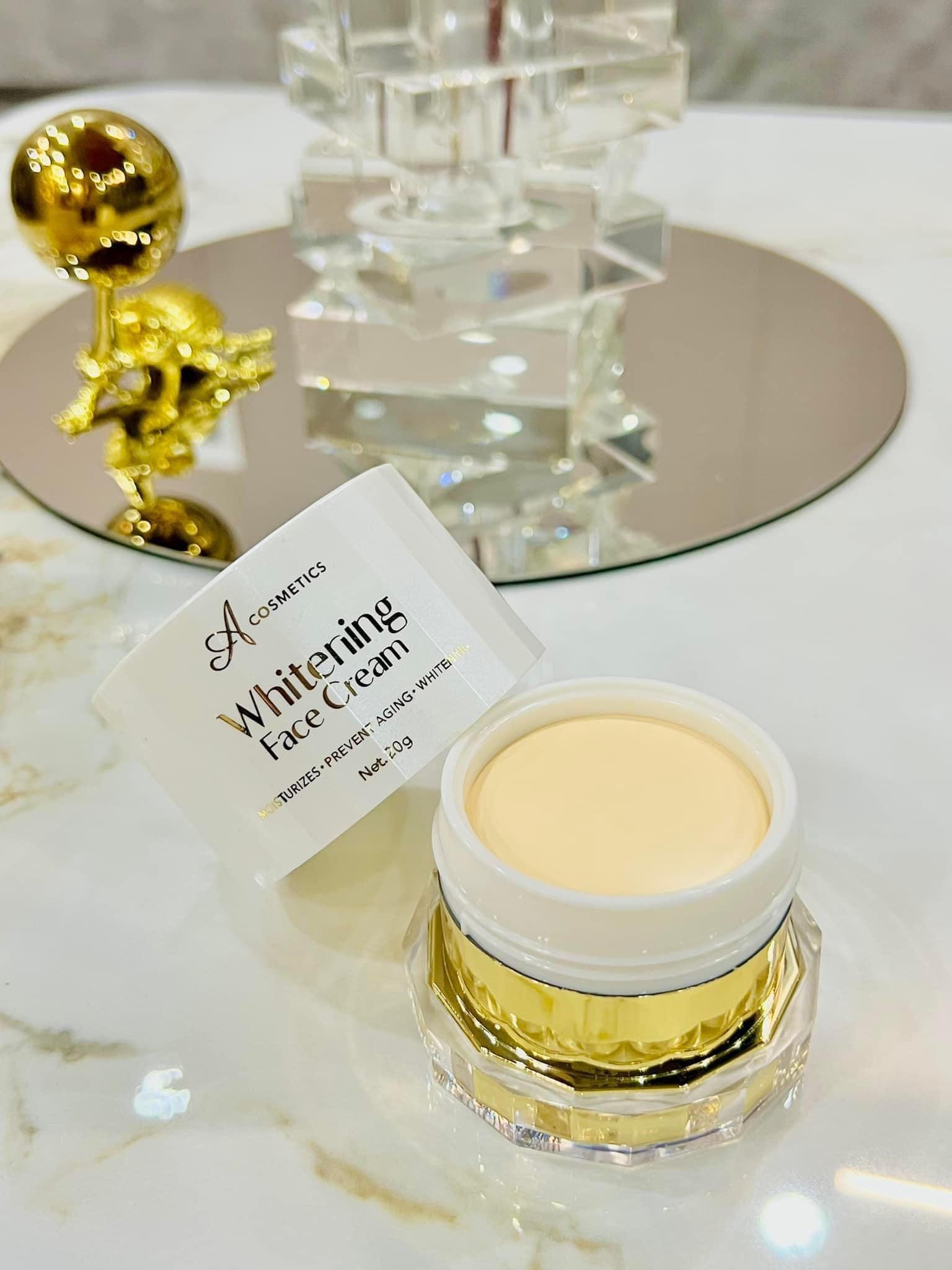 Trắng Sáng Tự Nhiên Với Kem Face Dưỡng Trắng Whitening Face Cream