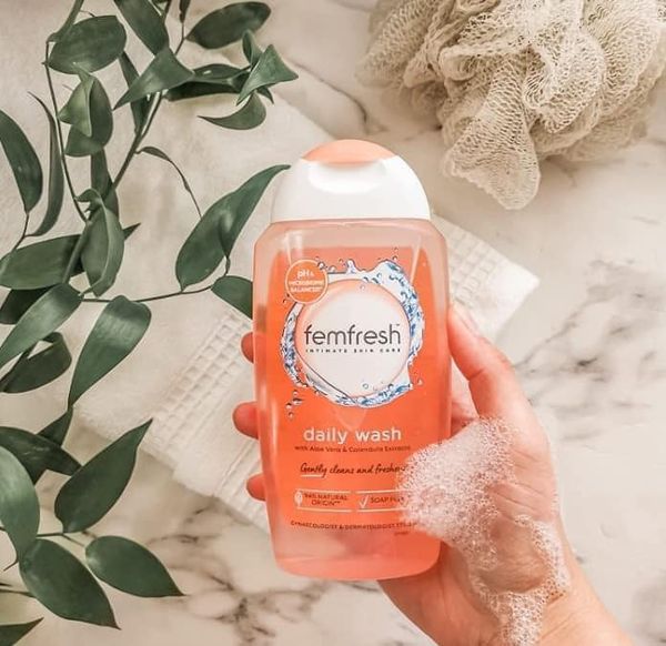Dung Dịch Vệ Sinh Phụ Nữ Femfresh Intimate Skin Care Daily Wash 250ml