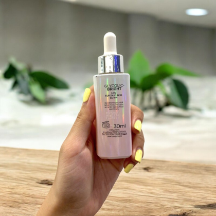Dưỡng Chất Trắng Da Tức Thì LOreal Paris Glycolic-Bright Instant Glowing