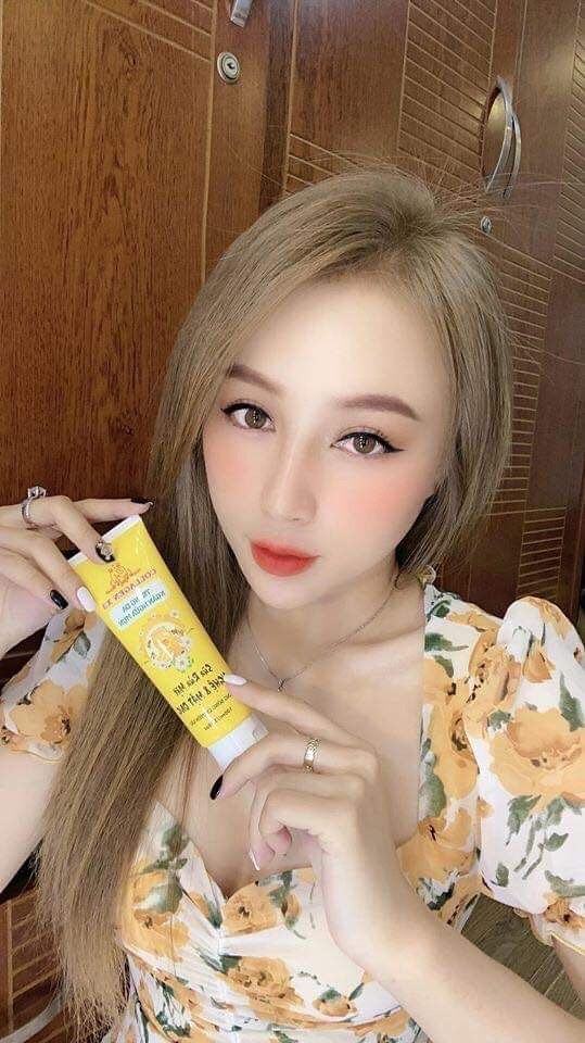 Sữa rửa mặt COLLAGEN X3