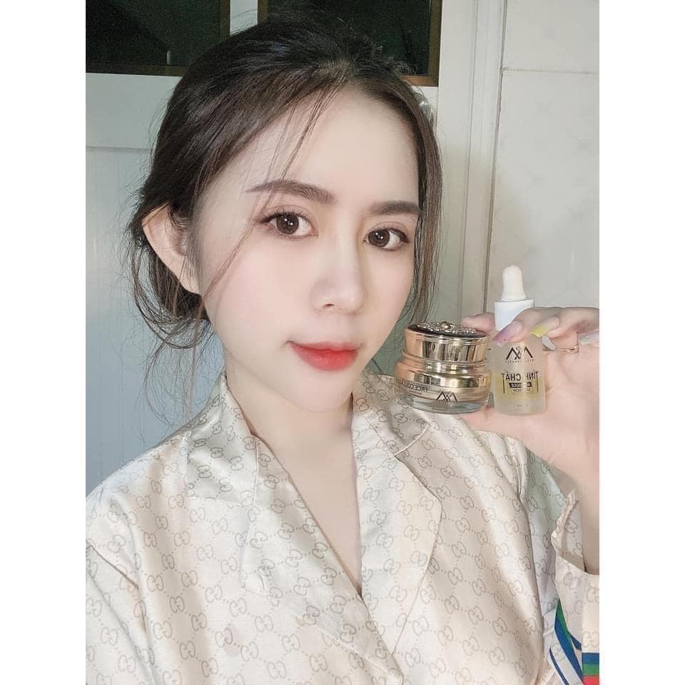Trị mụn xong thì sử dụng sản phẩm nào cho căn bóng và trắng mịn???